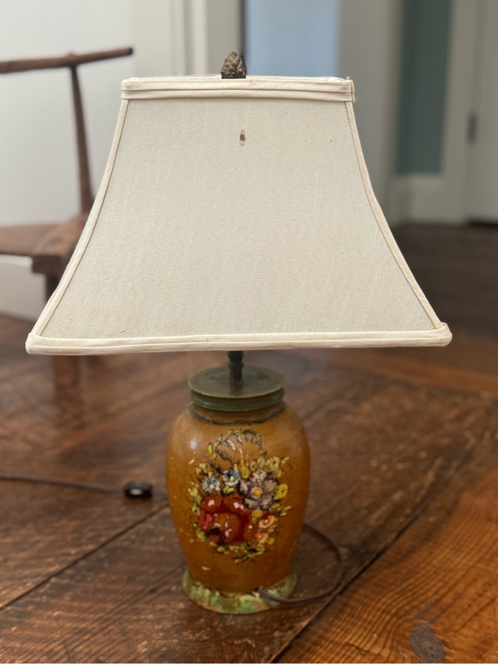 Vintage Hand-painted Lamp - Picture 5 of 7